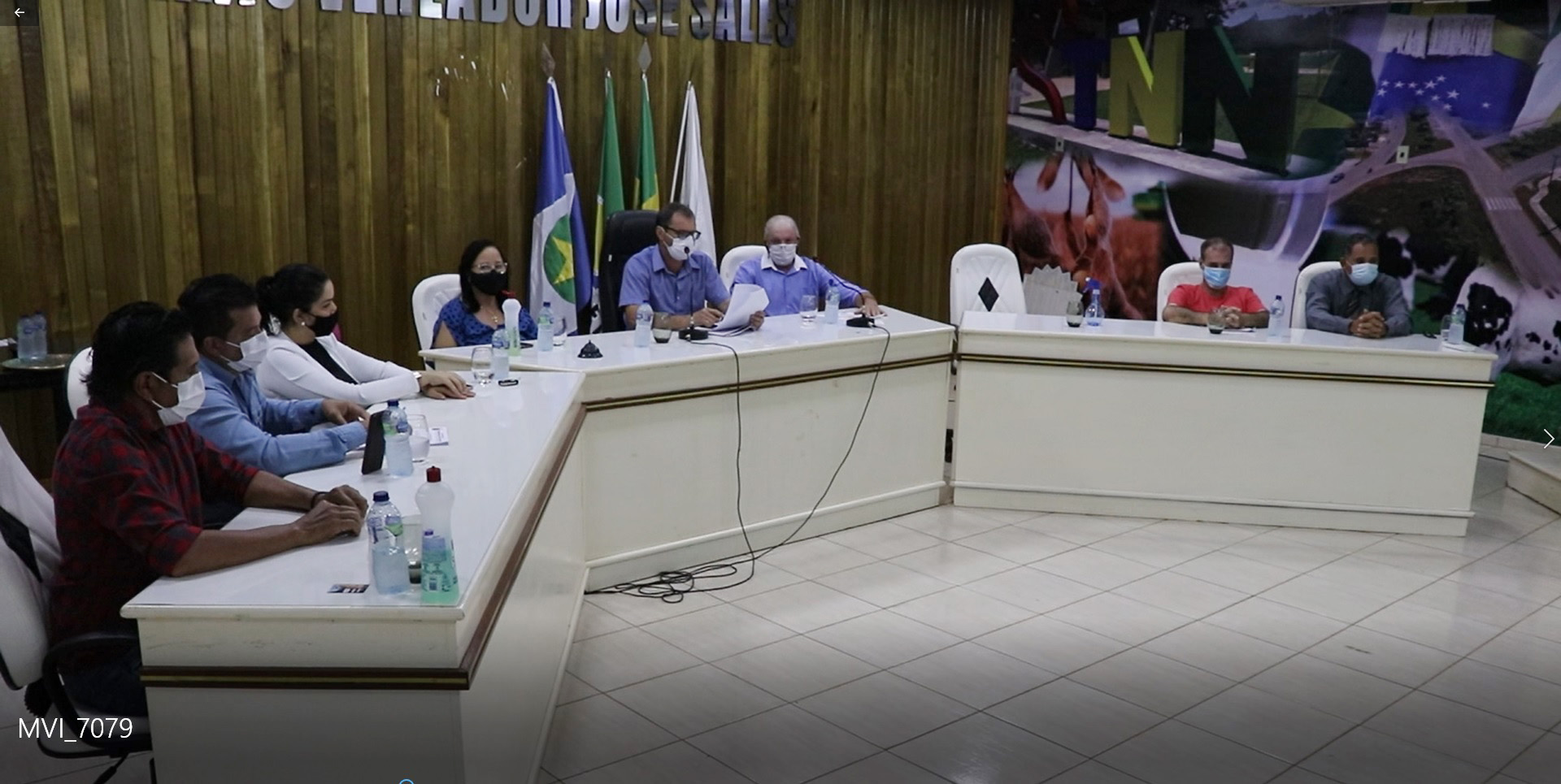 Vereador Flávio Freitas agradece na Câmara todos os produtores e sitiantes que estão doando cascalho para melhorar as estradas do interior de Terra Nova